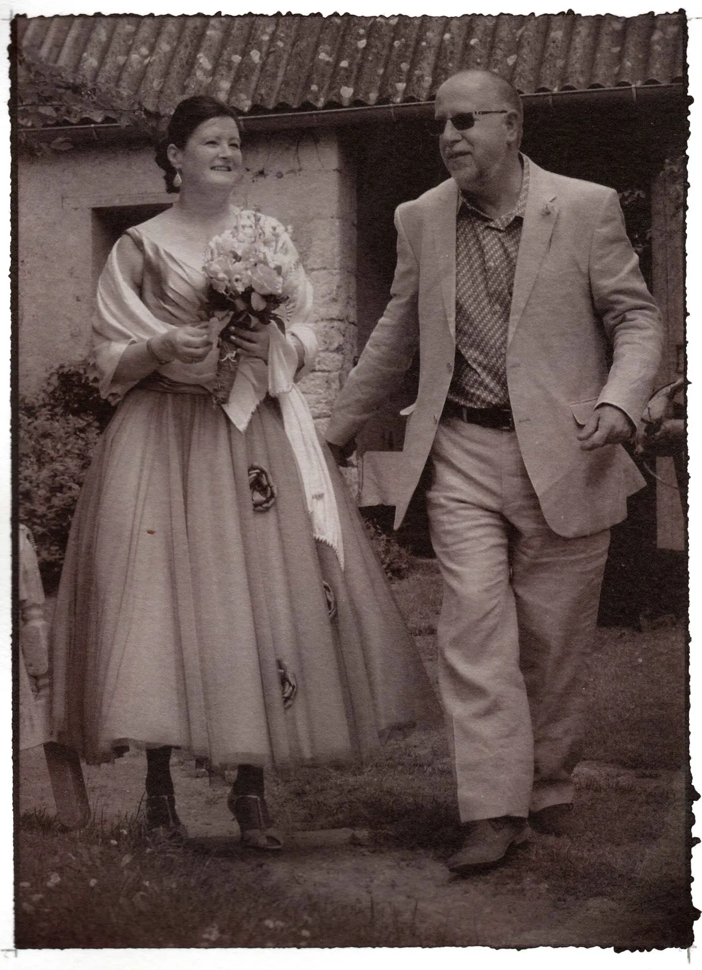 Mariage Imprimé salé teinté d'or. Mariage Imprimé salé teinté d'or. J'aime beaucoup la façon dont les tons dorés donnent un aspect presque métallique à cette photographie.